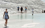 Enjoy walk in the Travertines of Pamukkale