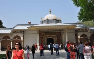 Istanbul Discovery Tour , Sweating Column in Hagia Sophia 