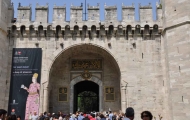 Entrance gate of Topkapi Palace in Istanbul